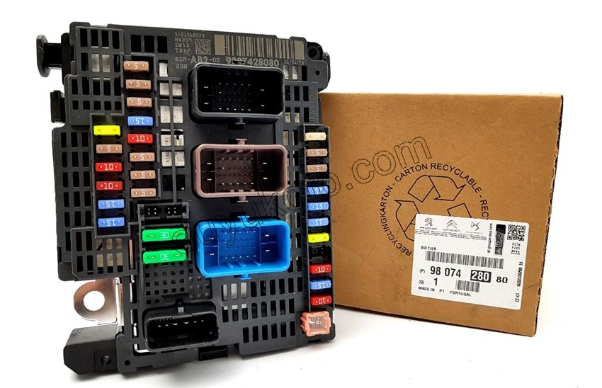 Motor İçi Sigorta Kutusu BSM C42 DS41 S&S+