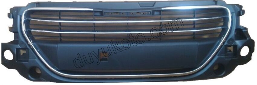 Ön Tampon Izgarası Orta P3011 (3 KROM++ YAZI--) PLAKA ALTI