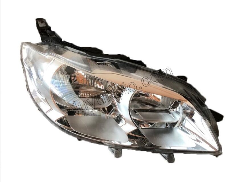 Peugeot 301 Far Sağ (Motorlu) 2012/2016