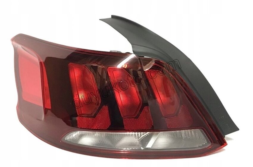 Peugeot 301 Stop Lambası Sol 2017/2023