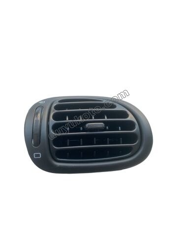 Peugeot 206 Kalorifer Hava Izgarası Sol (Direksiyon) Difizör Siyah