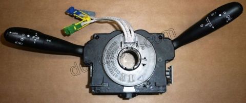 Far Silecek Kumanda Kolu (Sinyal Ünitesi) P206 DELPHI