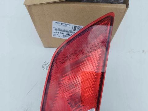 Peugeot 408 Arka Tampon Sis Lambası Sağ 2023 Sonrası