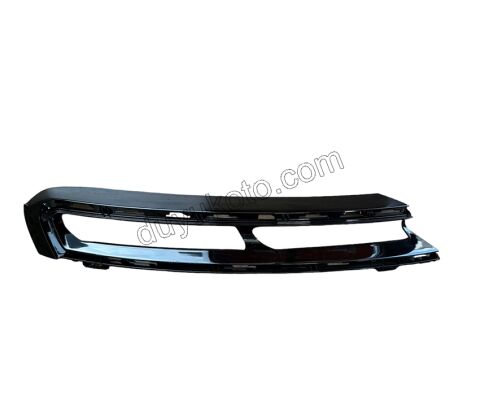 Citroen C5 Aircross Gündüz Far Çerçevesi Sağ ORTA BOLUK SIYAH KROM YOK 2019/2022