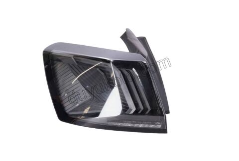 Peugeot 3008 5008 Stop Lambası Sol Dış (Çamurlukta) 2020/2024