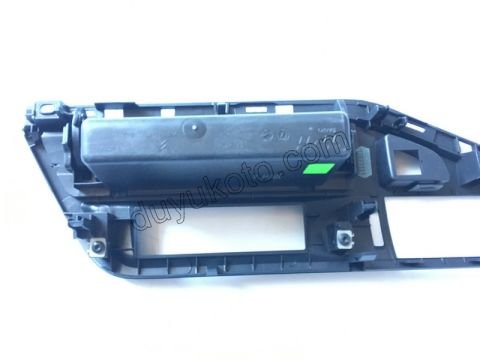 Torpido Orta Eşya Gözü Çerçeveli C53