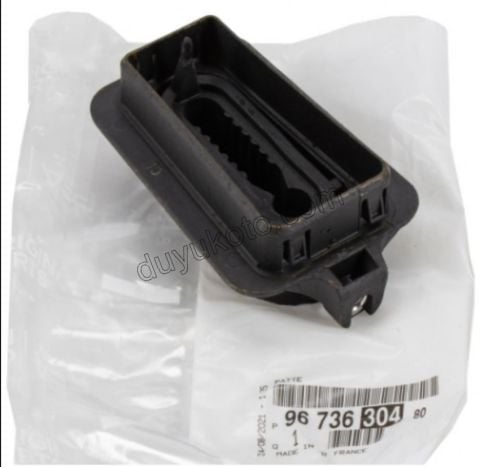 2019> Partner Rifter Berlingo Combo Doblo Proace City 2019> Partner Rifter Berlingo Combo Doblo Proace City Turbo Radyatörü Alt Bağlantı Ayağı P3082