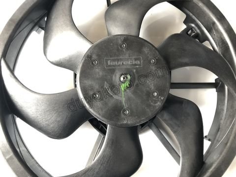 Fan Motoru Sağ EXP3 Eski Model Soket 2PIN