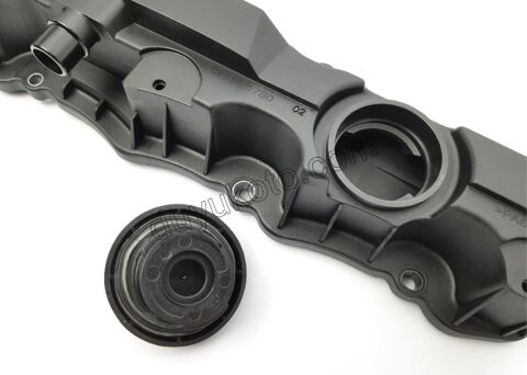 Motor Üst Külübütör Kapağı EGZOZ Yeni Model 1.6İ 16V Benzinli EC5 Yağ Kapaklı