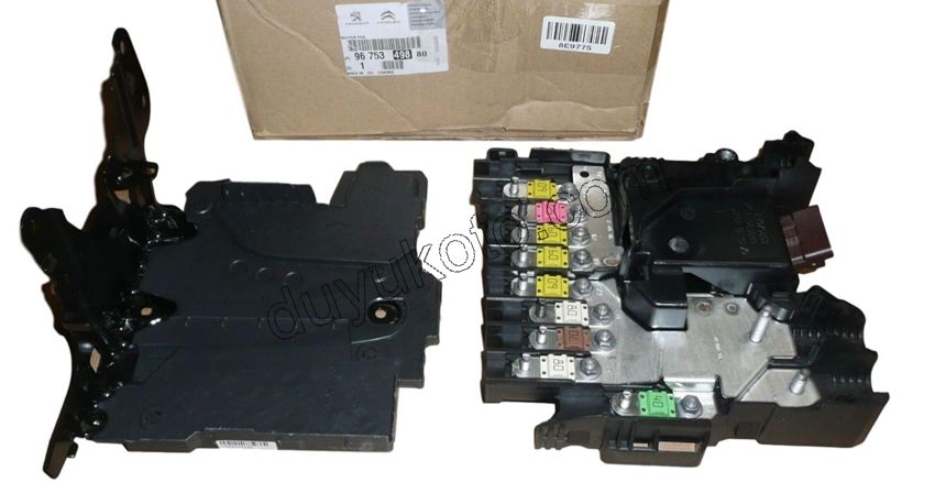 SIGORTA KUTUSU MOTOR ICI P3082 P30082 P50082