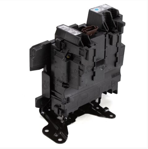 SIGORTA KUTUSU MOTOR ICI P3082 P30082 P50082