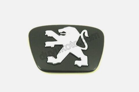 Bagaj Kapağı Armasıı P206 (PLAKA CITASI UZERI UFAK)