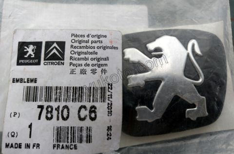 Bagaj Kapağı Armasıı P206 (PLAKA CITASI UZERI UFAK)