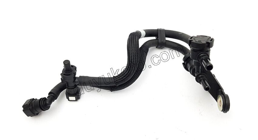 HORTUM YAKIT POMPA UZERI 3LU BXR3 EURO5